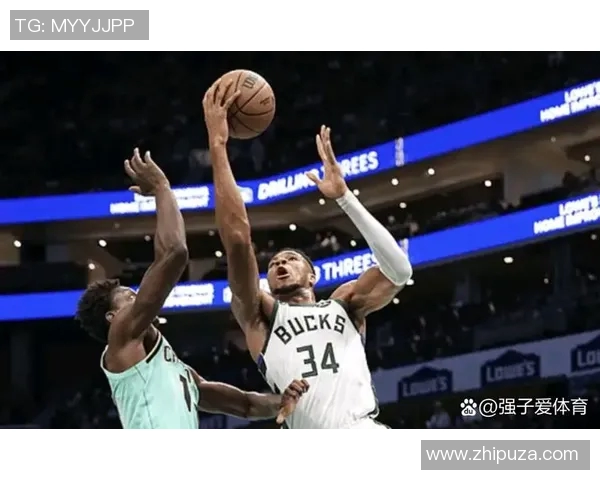 黄蜂教练查尔斯-李为与拉梅洛-鲍尔意外头部碰撞道歉鲍尔迅速回归率队收获七连胜